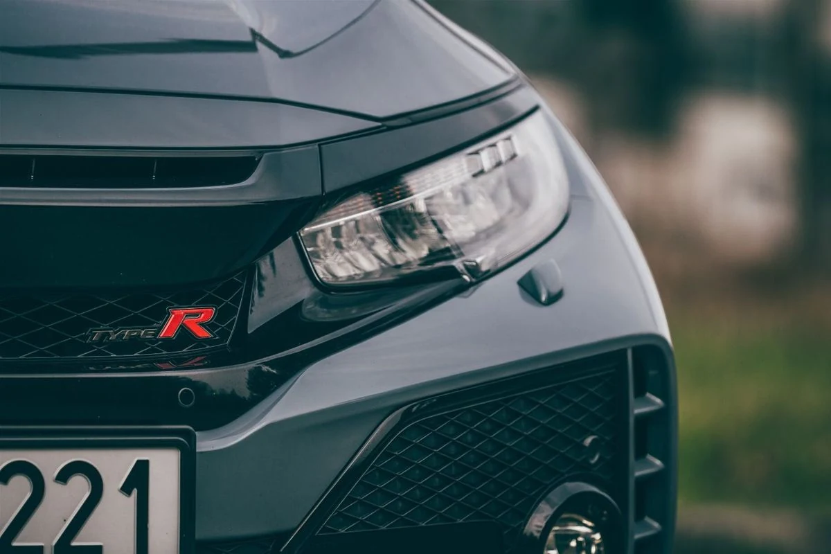 Honda Type R headlight detail